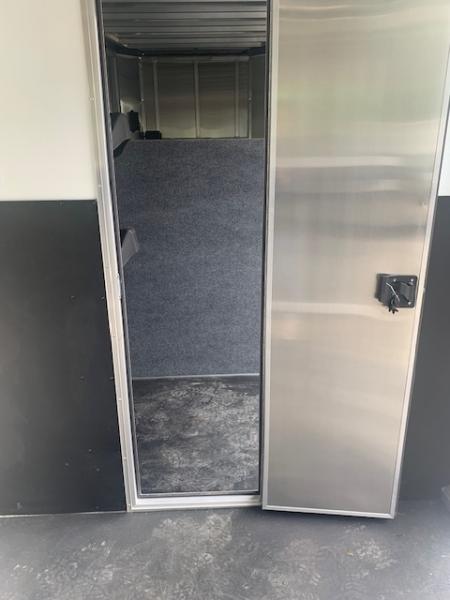 New 2026 Frontier Trailers 2+1 Horse Trailer