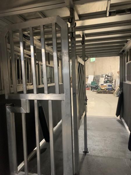 New 2026 Frontier Trailers 2+1 Horse Trailer