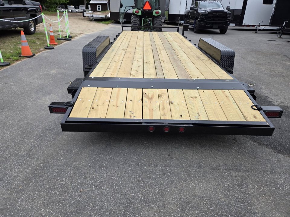 New 2027 Quality Steel and Aluminum 7x20 9990lb cr hauler with removable fender Utility Trailer