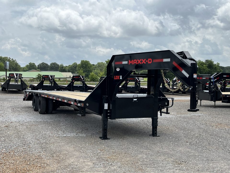 New 2027 MAXXD Gooseneck Flatbed Trailer | 102" x 32' 25.9K GVWR