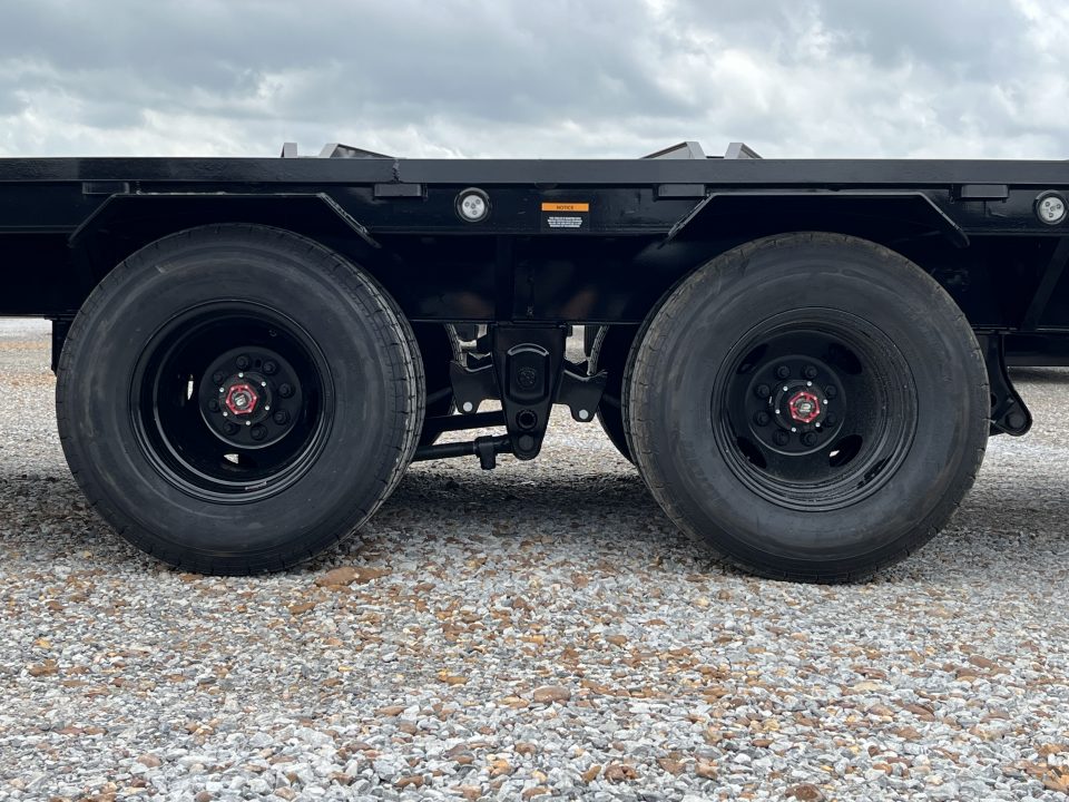 New 2027 MAXXD Gooseneck Flatbed Trailer | 102" x 32' 25.9K GVWR