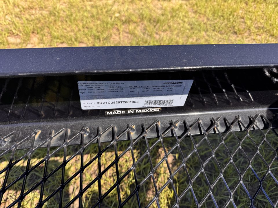 New 2025 PJ Trailers CC202 - 20’ Equipment Trailer