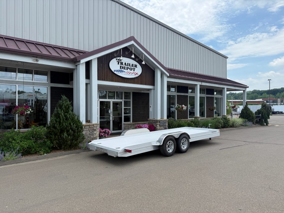 New FEATHERLITE 6’7″ X 20′ OPEN CAR HAULER 9.6K