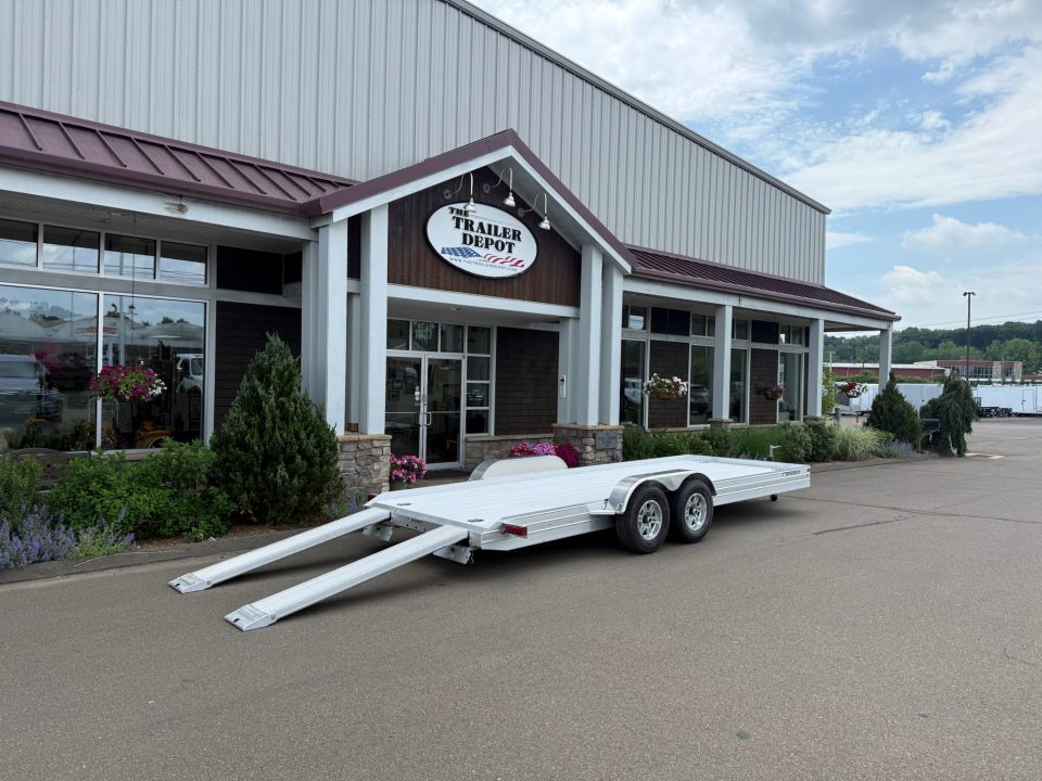 New FEATHERLITE 6’7″ X 20′ OPEN CAR HAULER 9.6K