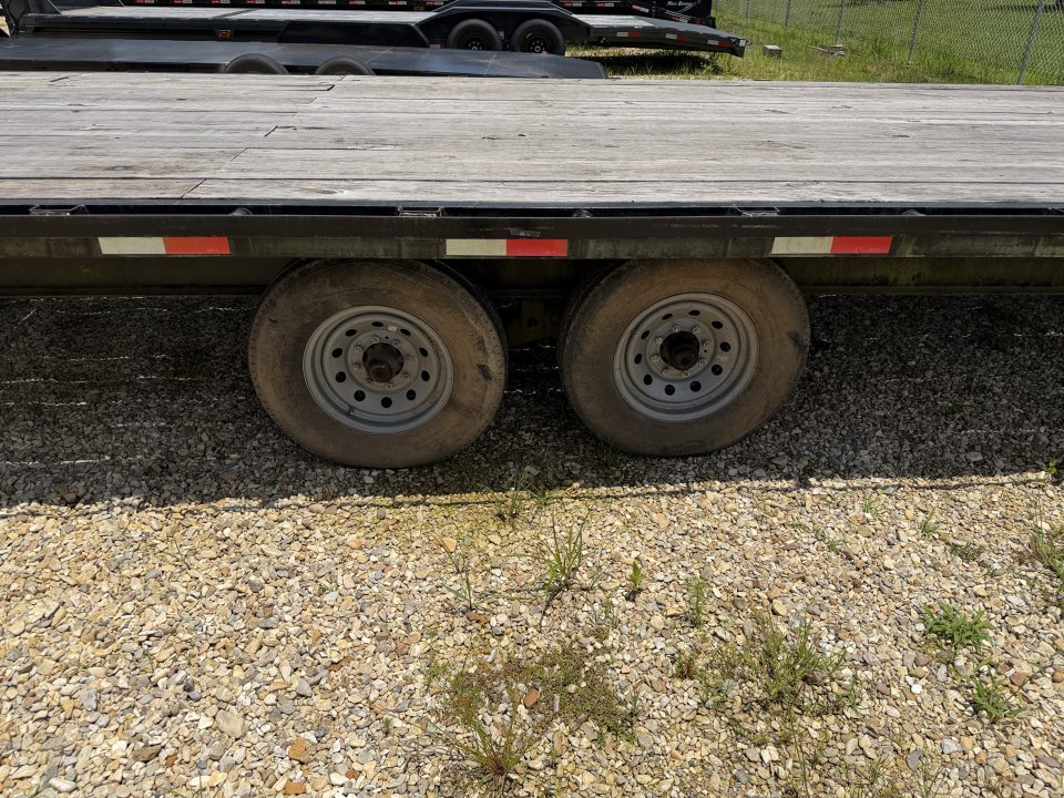 Used 2022 HD Trailers 102"x32' 14k GVWR Deckover Trailer