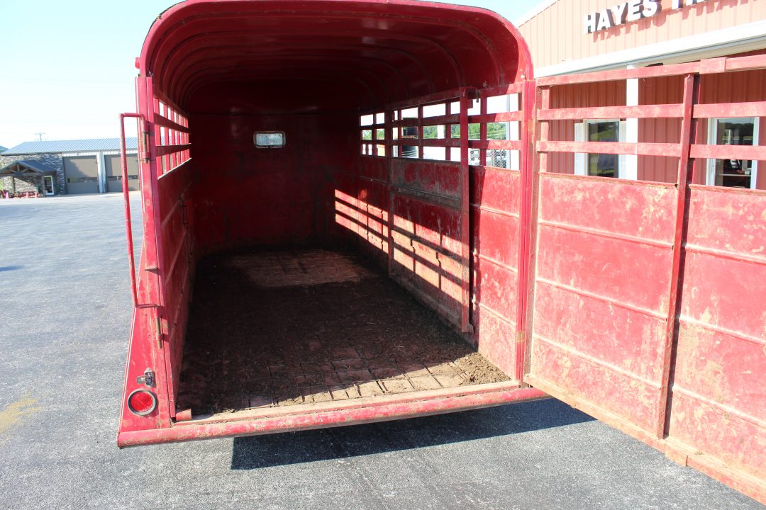 Used 2005 Delta Trailers BUMPER PULL Stock / Stock Combo Trailer