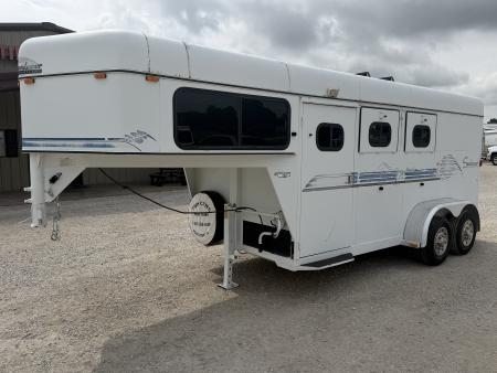 Used 1998 Sundowner 2 Horse Gooseneck Horse Trailer