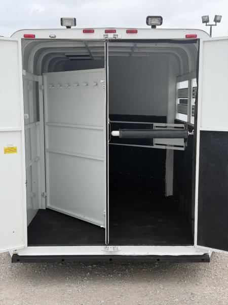Used 1998 Sundowner 2 Horse Gooseneck Horse Trailer