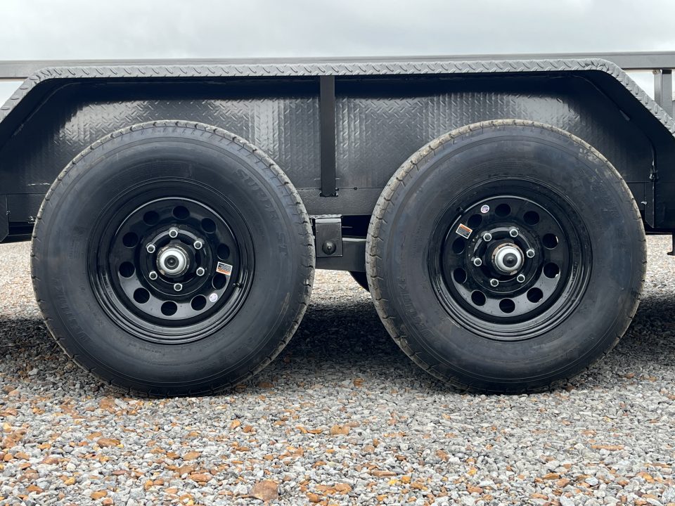 New 2027 MAXXD 83" X 18' 10K Utility Trailer
