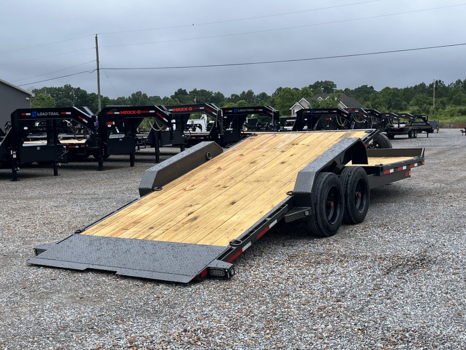 New 2027 MAXXD 83" X 24' 17.5K Tilt Equipment Trailer