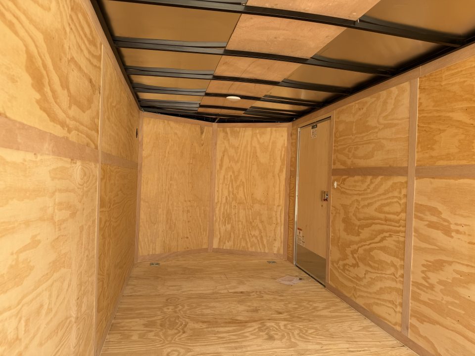 New #056387 2027 FOREST RIVER TA2 7 X 16 TANDEM AXLE 7K ENCLOSED W/ REAR RAMP DOOR