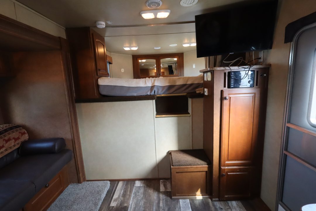 Used 2014 Bison Trailers 4 Horse LQ MT Horse Trailer