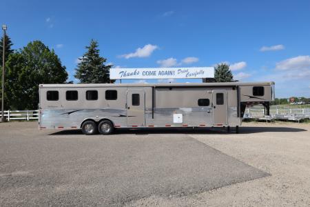 Used 2014 Bison Trailers 4 Horse LQ MT Horse Trailer
