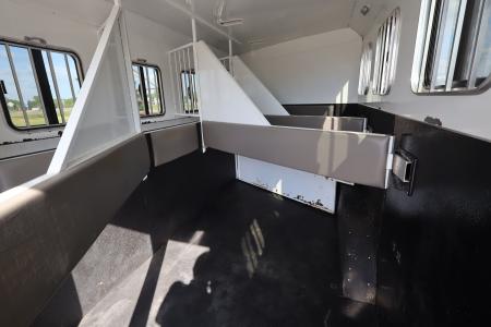 Used 2014 Bison Trailers 4 Horse LQ MT Horse Trailer