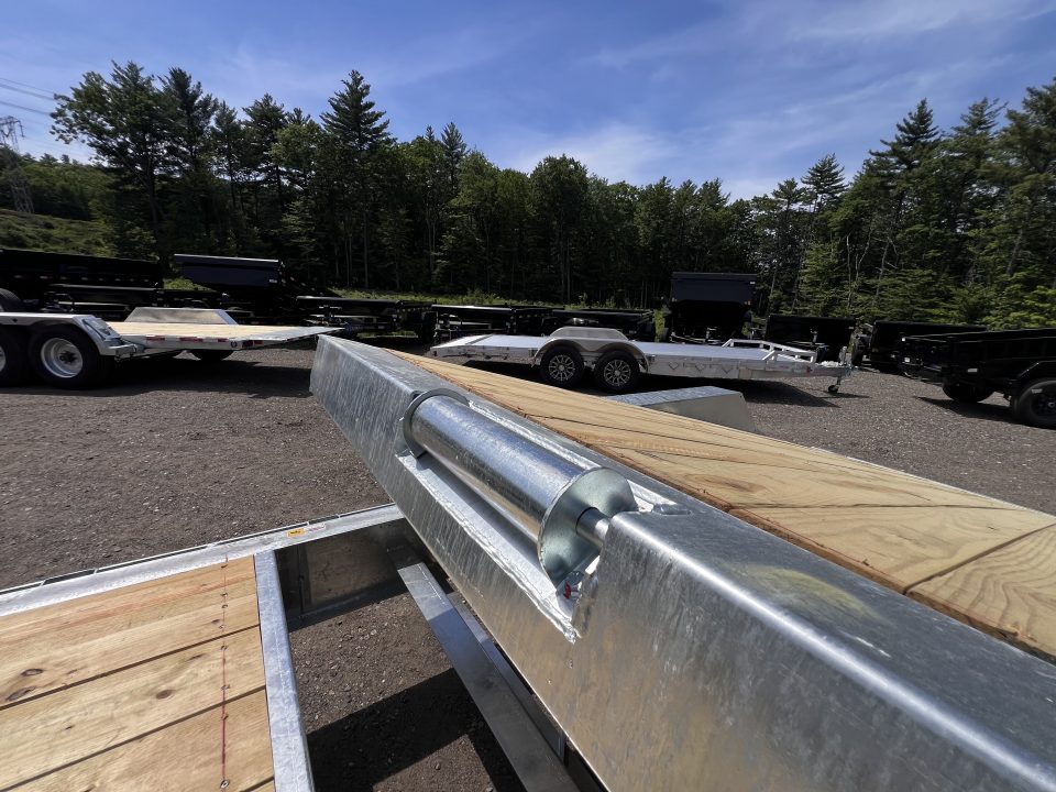 New 2026 Triumph galvanized 7x22 (16+6) Gravity Tilt w/ Stationary Deck/ Hydro Jack - 16k GVW