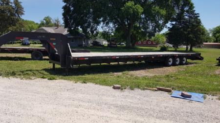 Used 2002 Load Trail 102x35+5 Deckover Gooseneck triple axle Equipment Trailer 20K