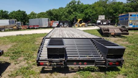 Used 2002 Load Trail 102x35+5 Deckover Gooseneck triple axle Equipment Trailer 20K