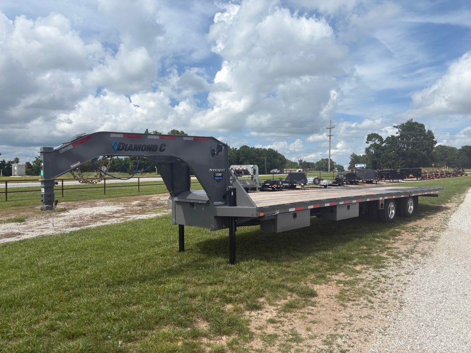 New 2026 Diamond C FMAX216 102x35 TANDEM 40K PACESETTER HYDROTAIL W / HYDRO JACKS