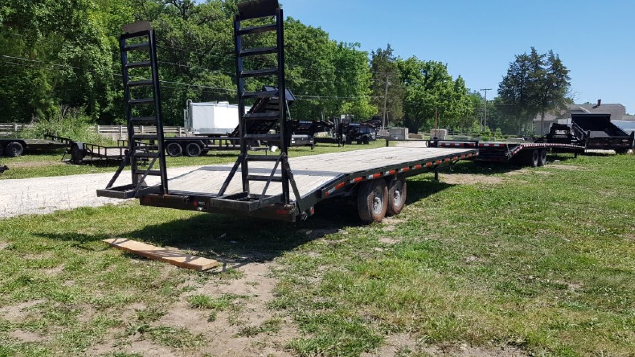 Used 2022 Quality Trailers 102 " x 28' (24'+4' Dove Tail ) 14K Deckover Trailer