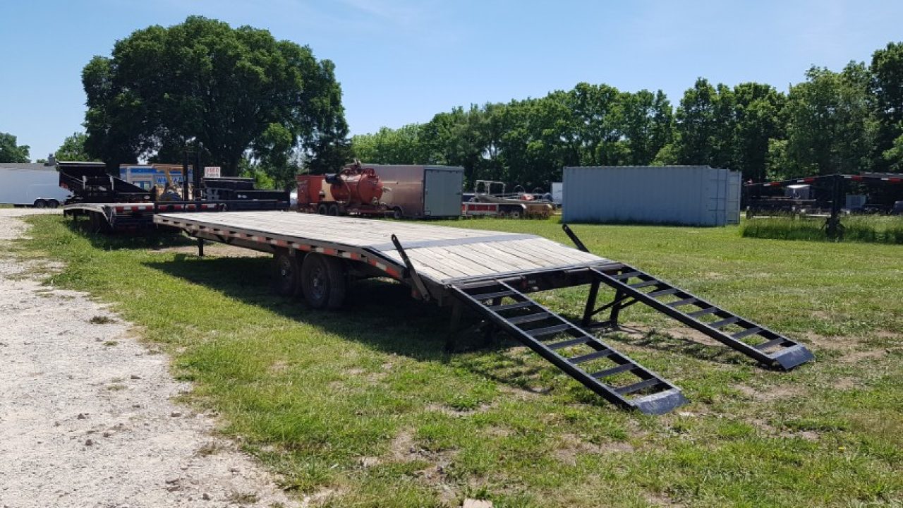Used 2022 Quality Trailers 102 " x 28' (24'+4' Dove Tail ) 14K Deckover Trailer