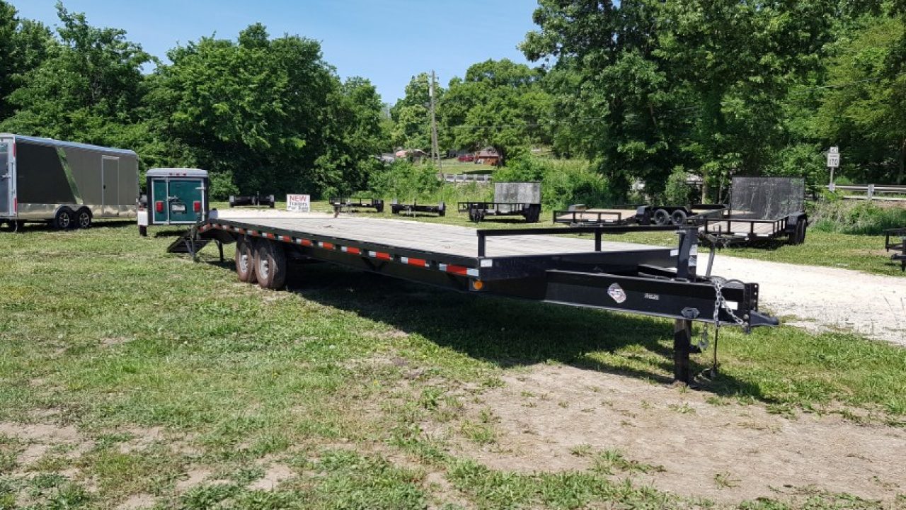 Used 2022 Quality Trailers 102 " x 28' (24'+4' Dove Tail ) 14K Deckover Trailer