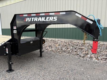 New 2027 30' PJ Low-Pro Gooseneck Trailer