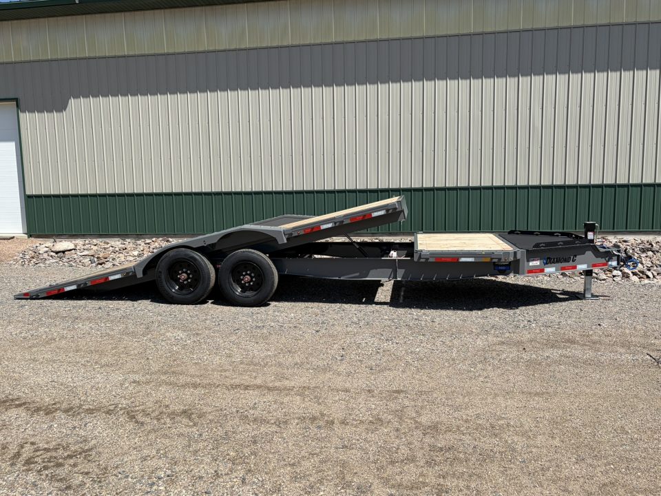 New 2026 22' 18K Diamond C - 102" Wide Tilt Trailer - HXD208