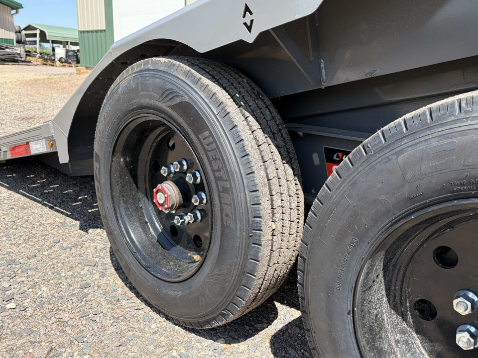 New 2026 22' 18K Diamond C - 102" Wide Tilt Trailer - HXD208