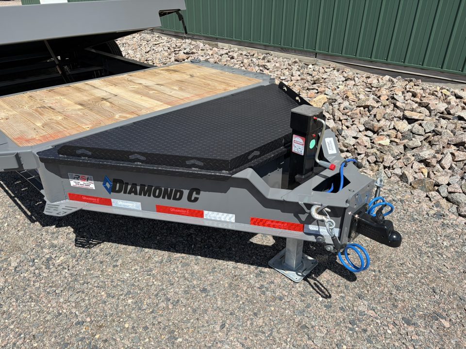 New 2026 22' 18K Diamond C - 102" Wide Tilt Trailer - HXD208