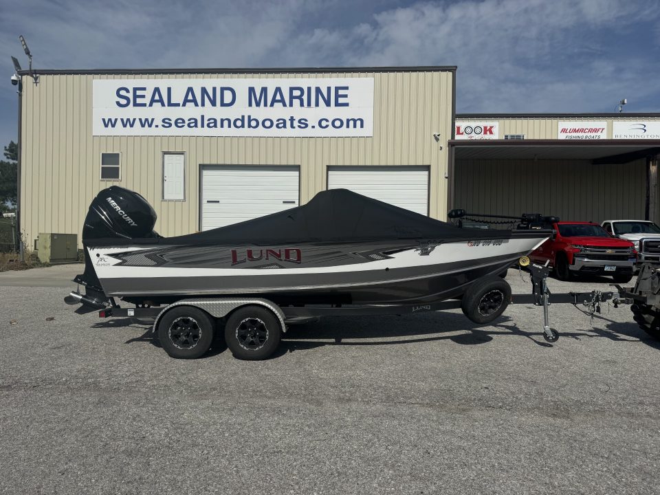 Used 2018 Lund 1975 Pro V Tournament Fishing Boat