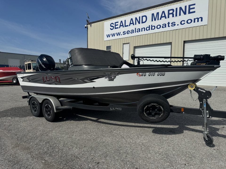 Used 2018 Lund 1975 Pro V Tournament Fishing Boat