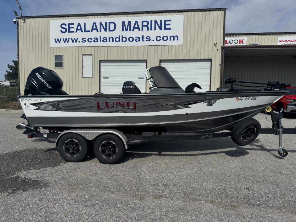 Used 2018 Lund 1975 Pro V Tournament Fishing Boat