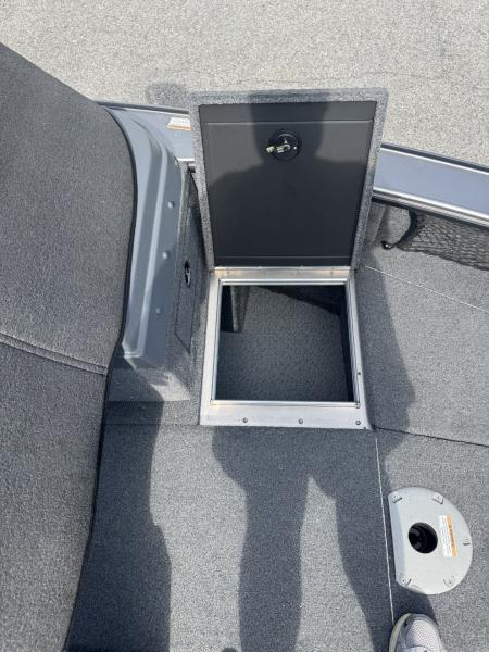 Used 2018 Lund 1975 Pro V Tournament Fishing Boat