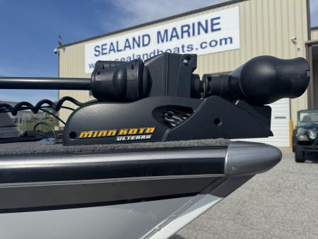 Used 2018 Lund 1975 Pro V Tournament Fishing Boat