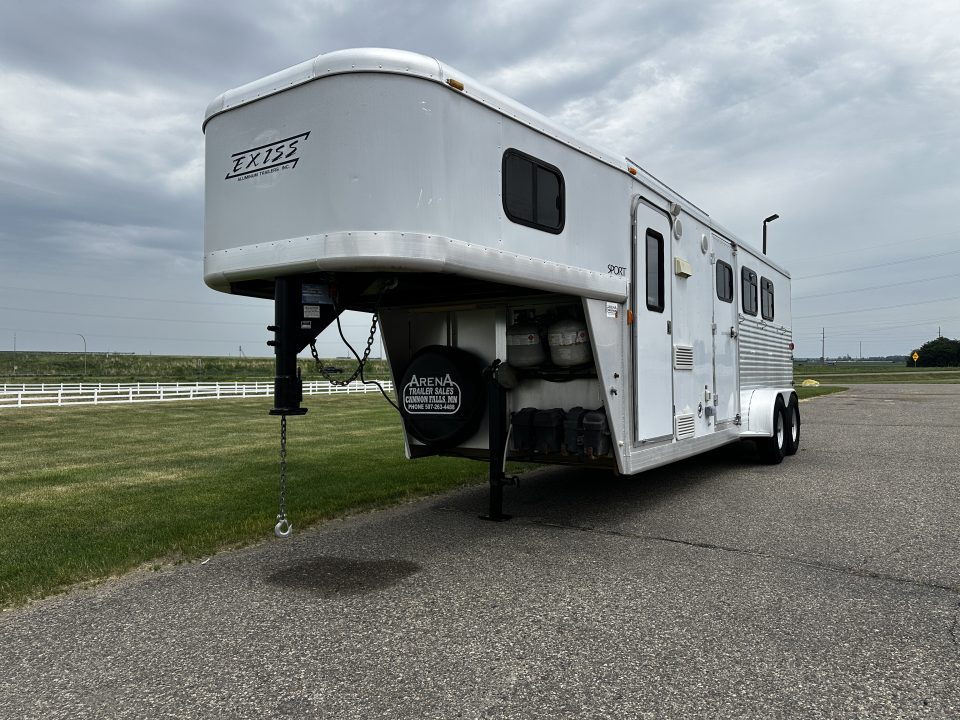 Used 2004 Exiss Trailers 3H LQ Horse Trailer