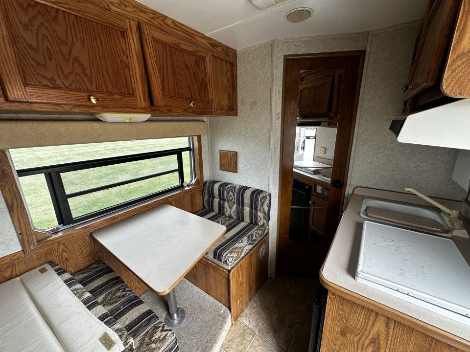Used 2004 Exiss Trailers 3H LQ Horse Trailer