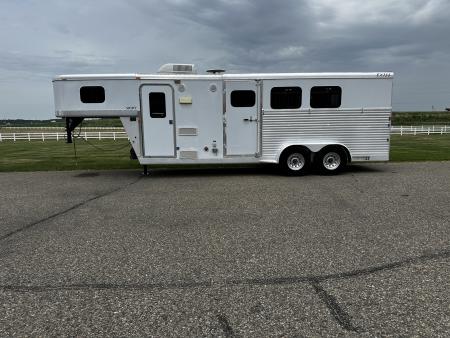 Used 2004 Exiss Trailers 3H LQ Horse Trailer