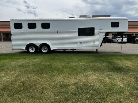 Used 2004 Exiss Trailers 3H LQ Horse Trailer