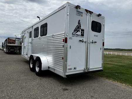 Used 2004 Exiss Trailers 3H LQ Horse Trailer