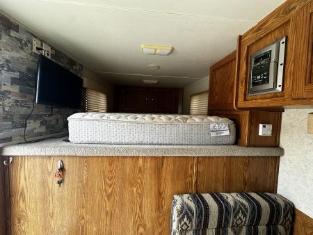 Used 2004 Exiss Trailers 3H LQ Horse Trailer