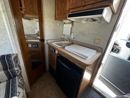 Used 2004 Exiss Trailers 3H LQ Horse Trailer