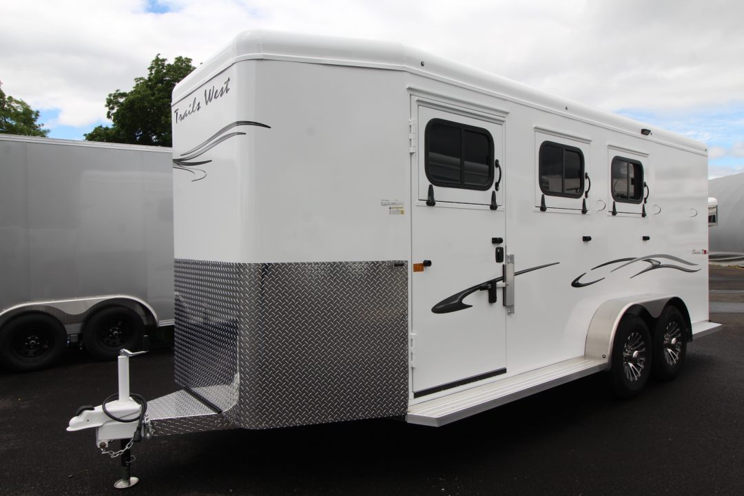 New 2027 Trails West Classic II Warmblood Horse Trailer