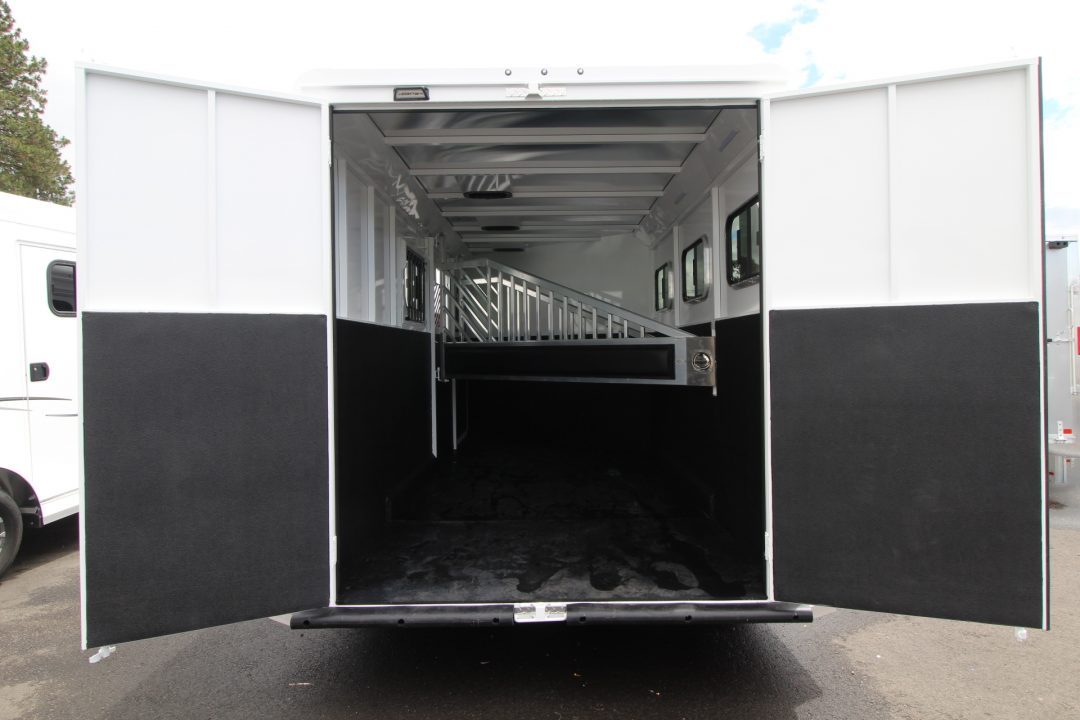 New 2027 Trails West Classic II Warmblood Horse Trailer