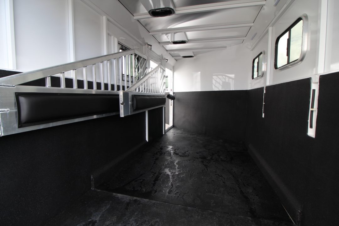 New 2027 Trails West Classic II Warmblood Horse Trailer