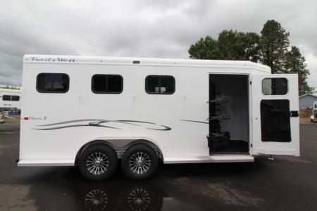 New 2027 Trails West Classic II Warmblood Horse Trailer