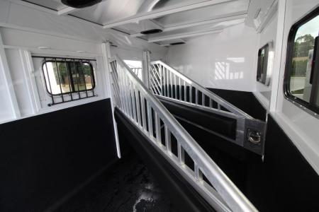 New 2027 Trails West Classic II Warmblood Horse Trailer