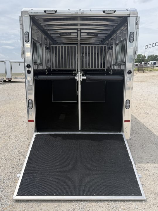 New 2027 Sundowner 2+1 Gooseneck Horse Trailer