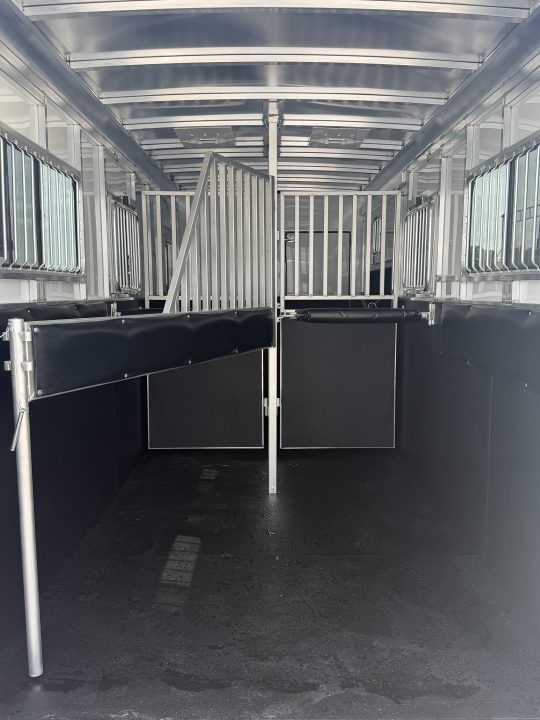 New 2027 Sundowner 2+1 Gooseneck Horse Trailer