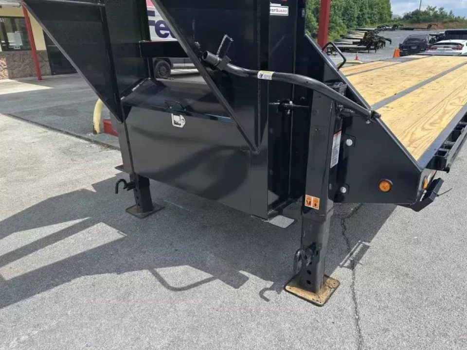 New 2026 Big Tex Trailers 25GN 102" x 25 + 5 Gooseneck Equipment Trailer