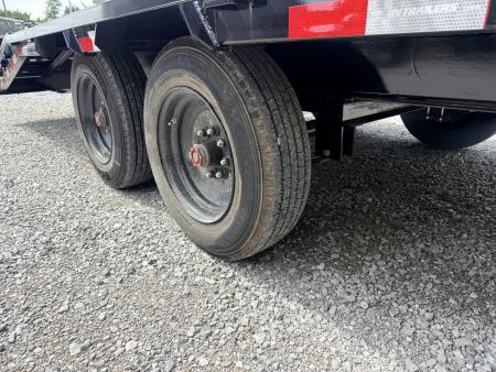 New 2027 PJ Trailers 102X30 GOOSENECK 18K GVWR (MEGA RAMPS) Flatbed Trailer
